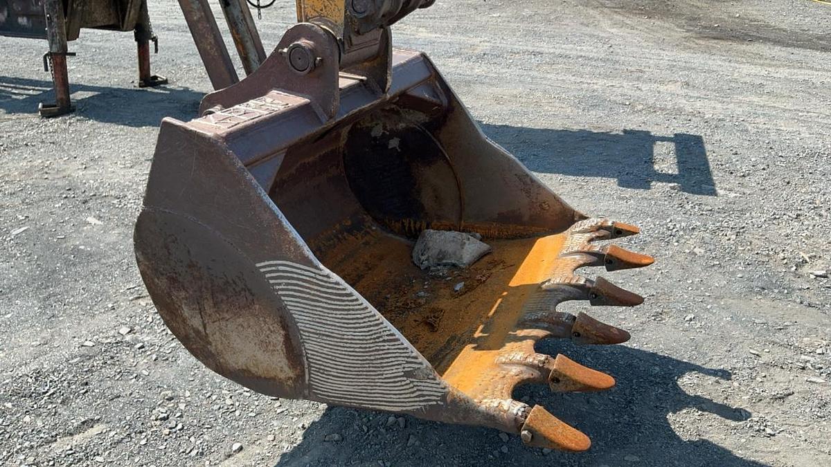Used 1988 John Deere 490D Excavator