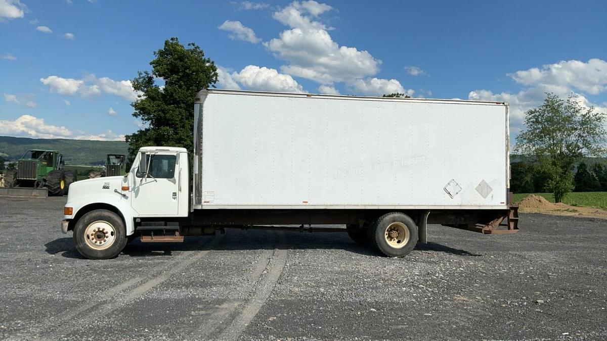 Used 1997 International Navistar 4700 4x2 Box Truck