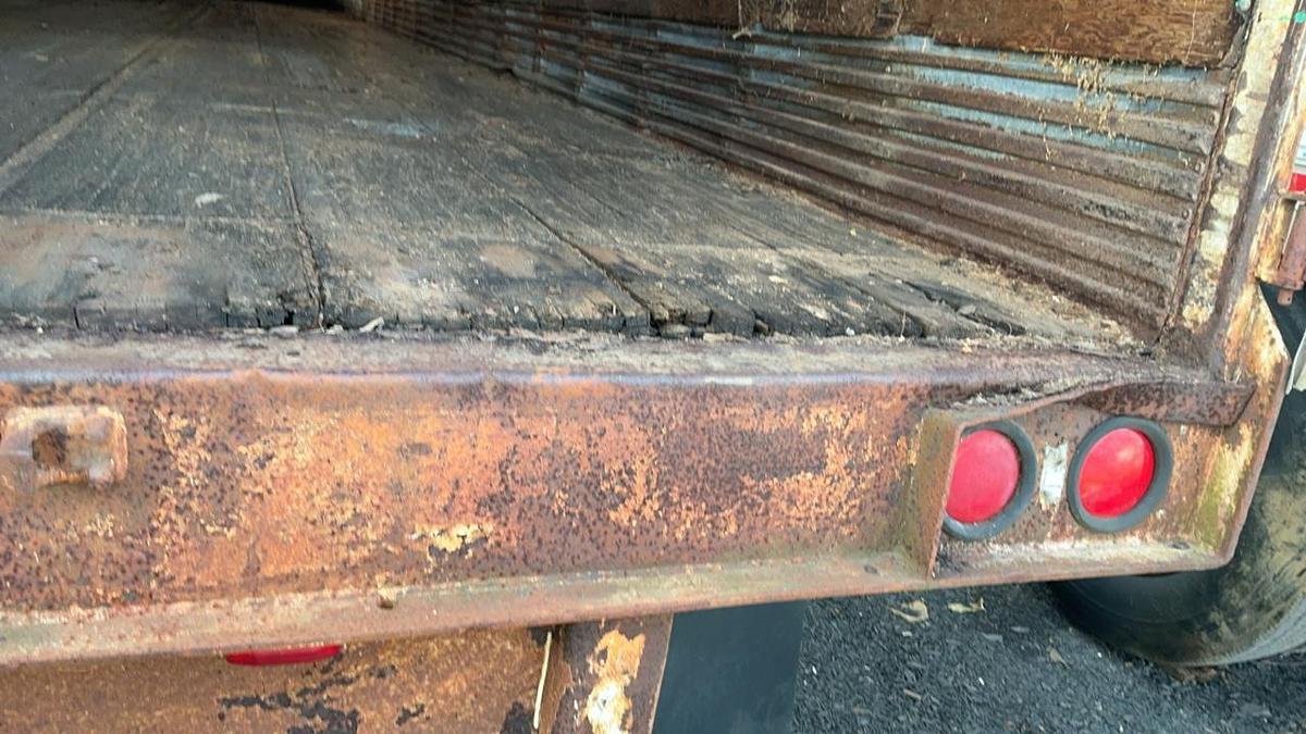 Used 1998 Strick Van Trailer
