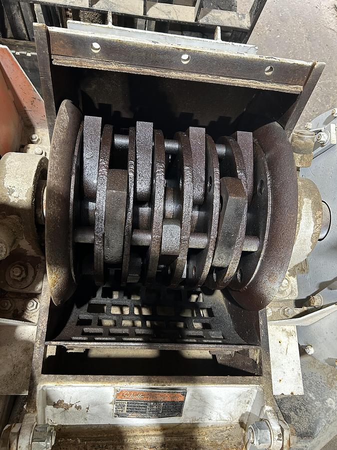 Used 40 HZF Shutte - Buffalo Hammer Mill / Pulverizor