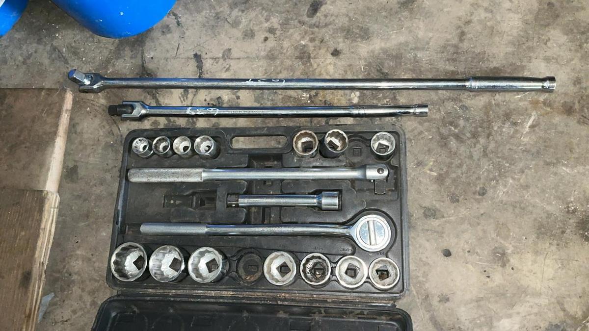Used Pittsburgh Socket Set