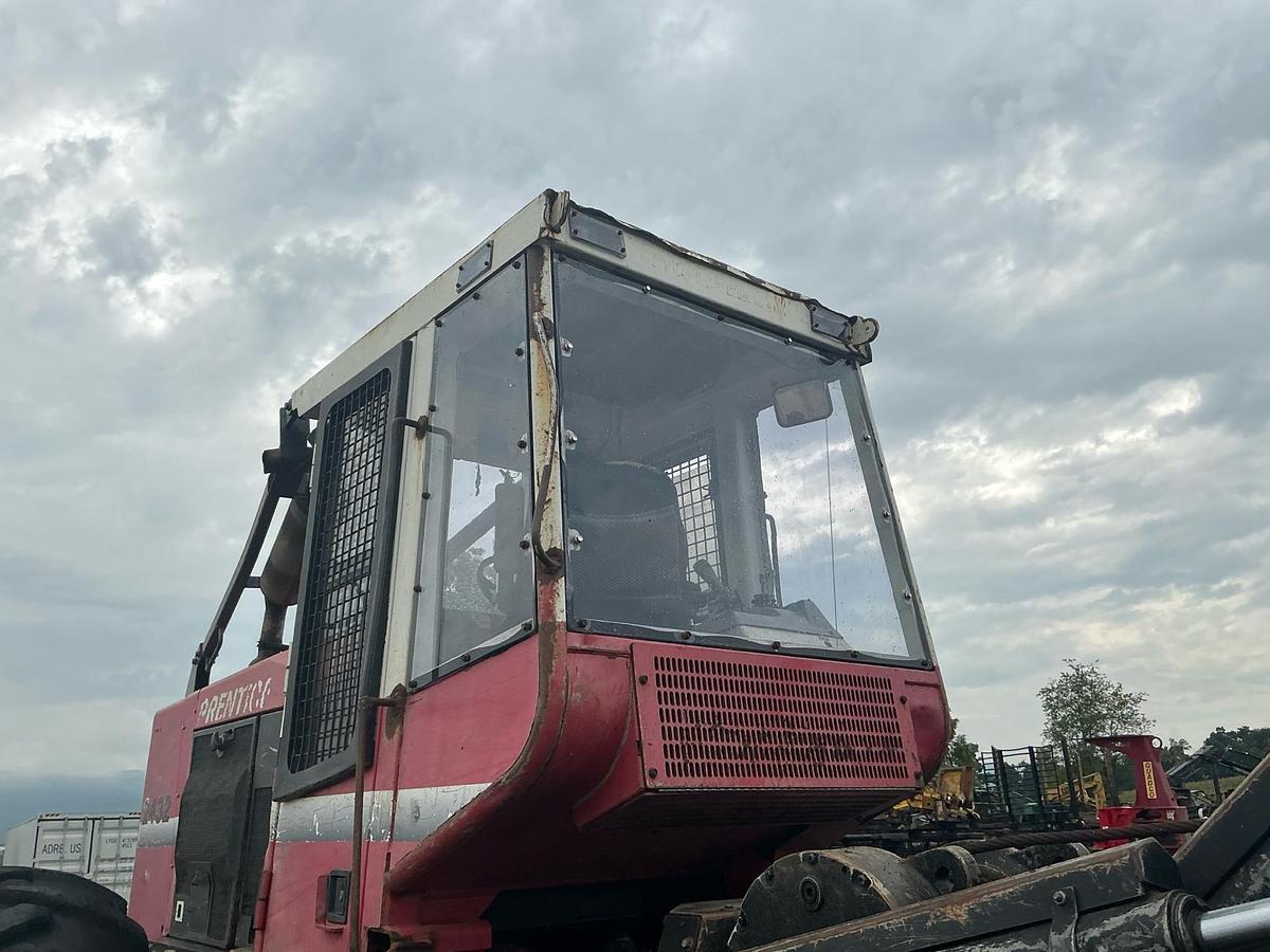 Used 2009 Prentice 2432 Skidder