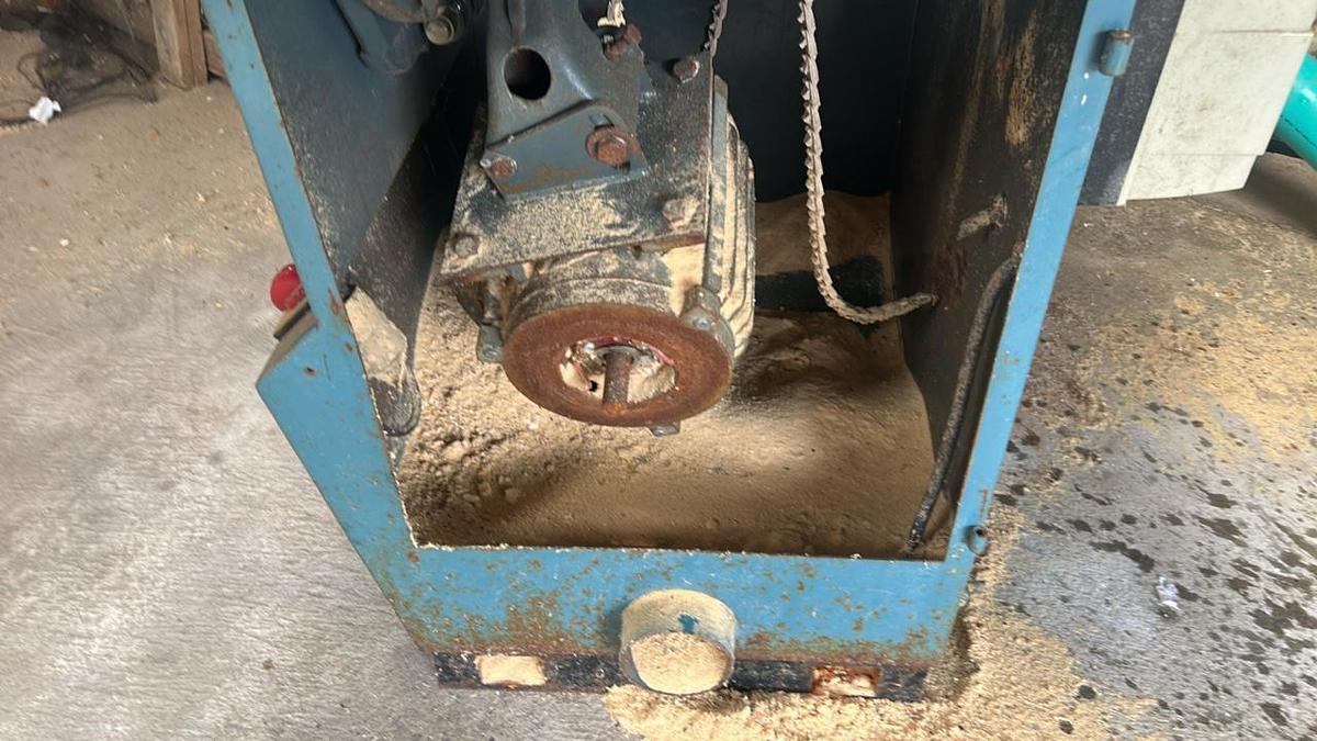 Used 10" Tilting Arbor Elon ENHTB10 Table Saw