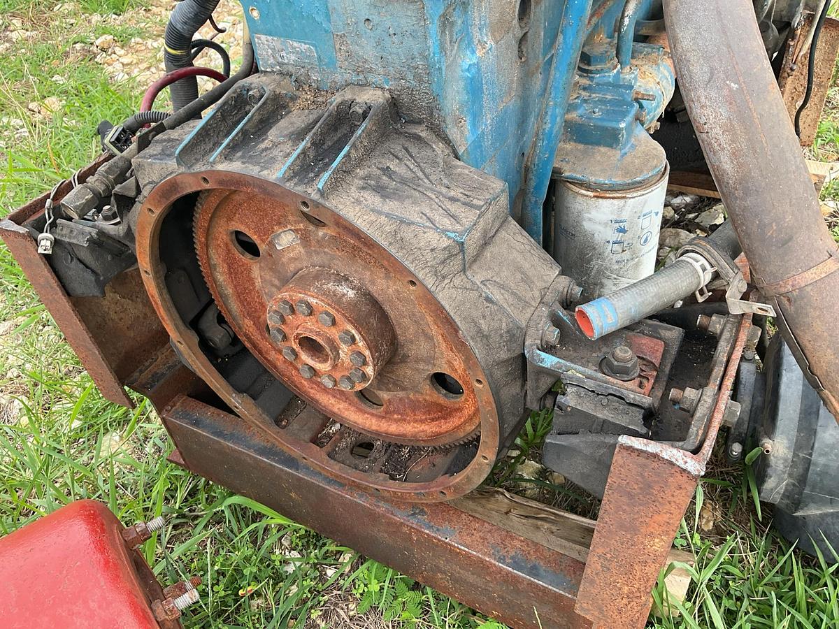 Used 1999 International DT466E Power Unit