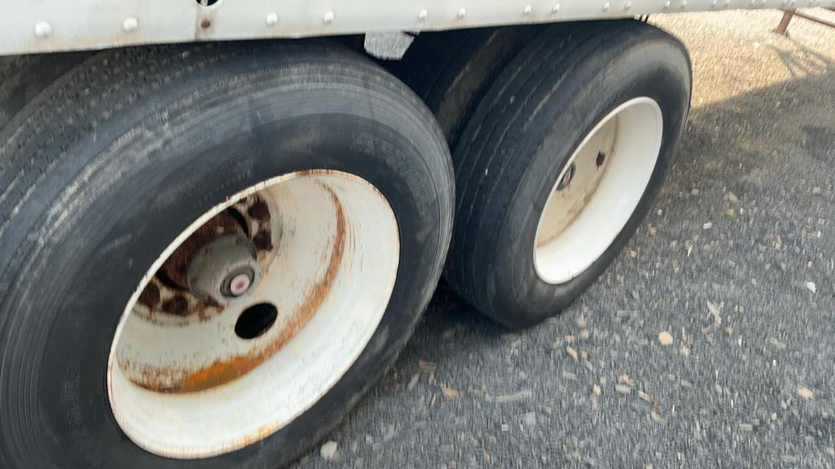 Used 1998 Strick Van Trailer