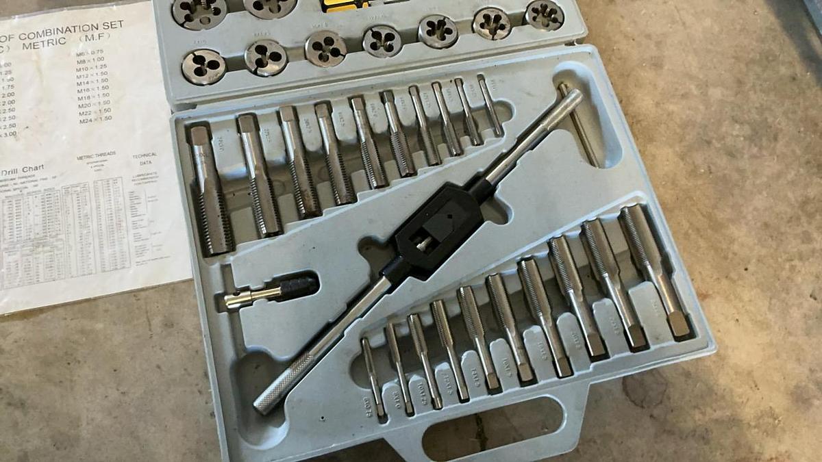 Used Tap & Die Set