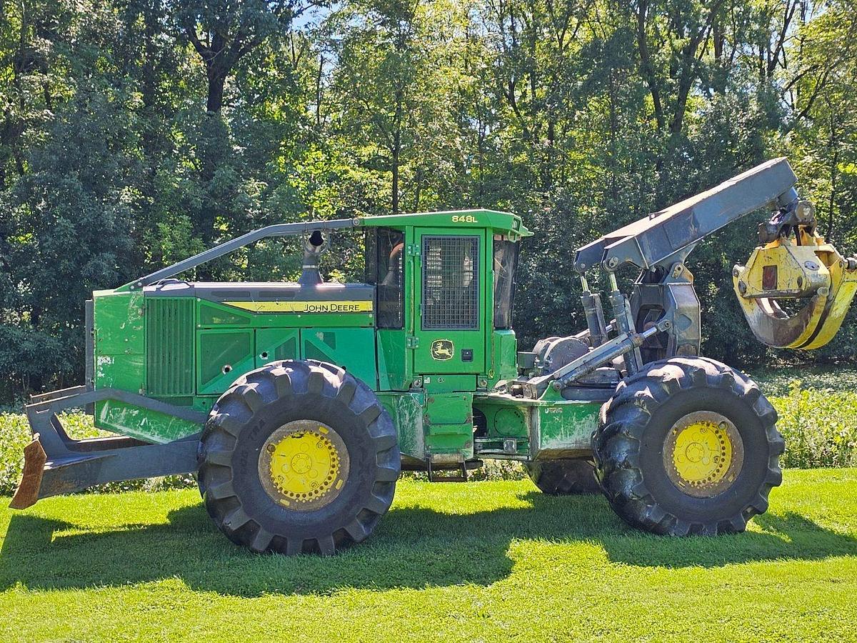 Used 2016 John Deere 848L Grapple Skidder