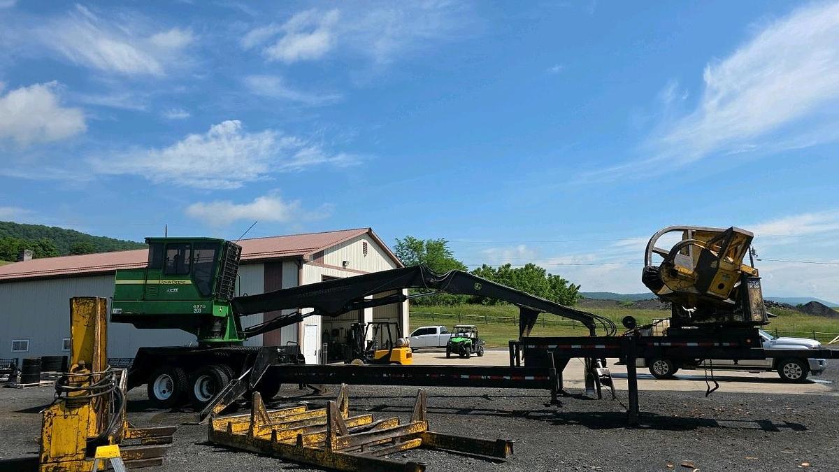 Used 2014 John Deere 437 Knuckleboom Loader