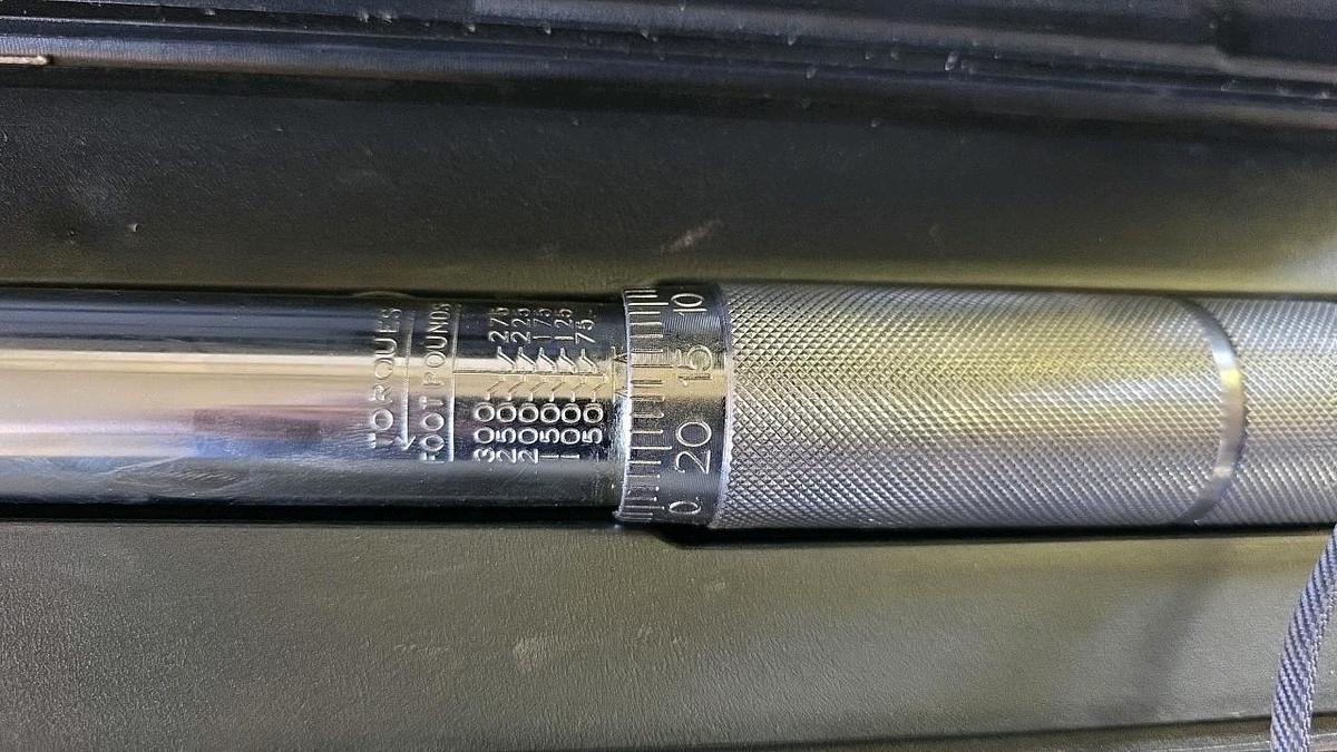 Used Pittsburgh Torque Wrenches
