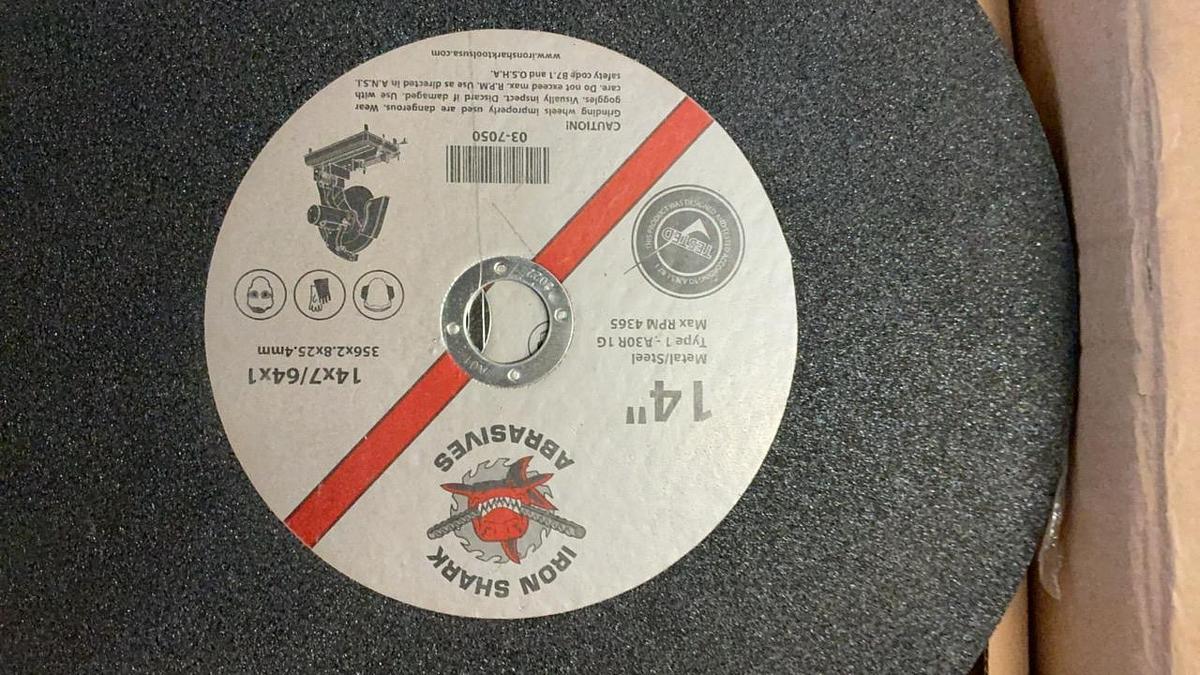Used Porter Cable Metal Cutting Saw and Blades
