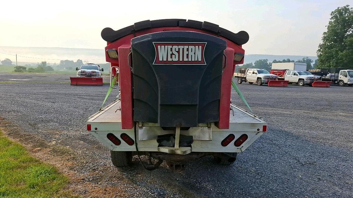 Used 2015 Chevrolet 2500 Flatbed Truck