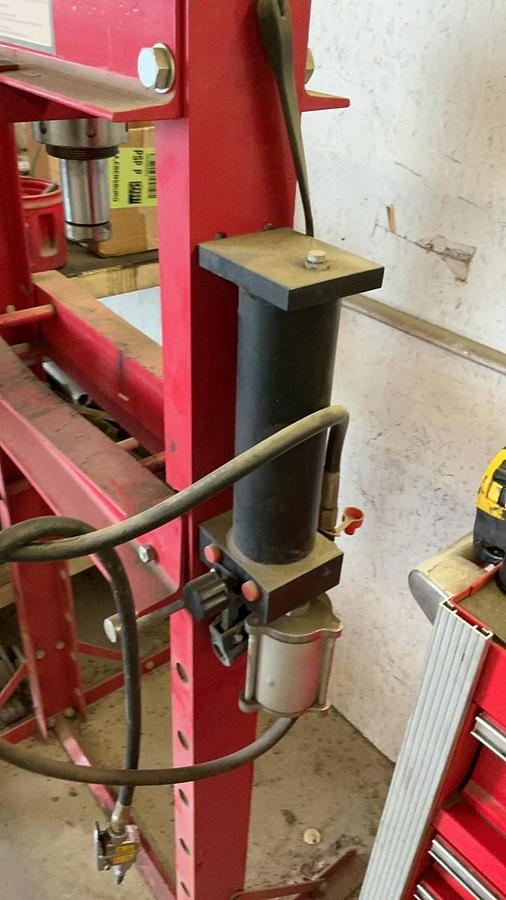 Used 20 Ton Shop Press