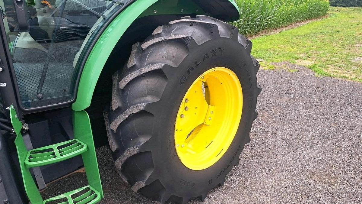 Used 2019 John Deere 5090E Tractor