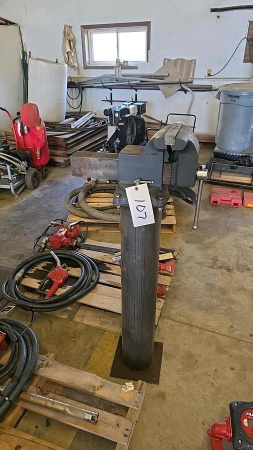Used Wilton Bench Vise and Stand