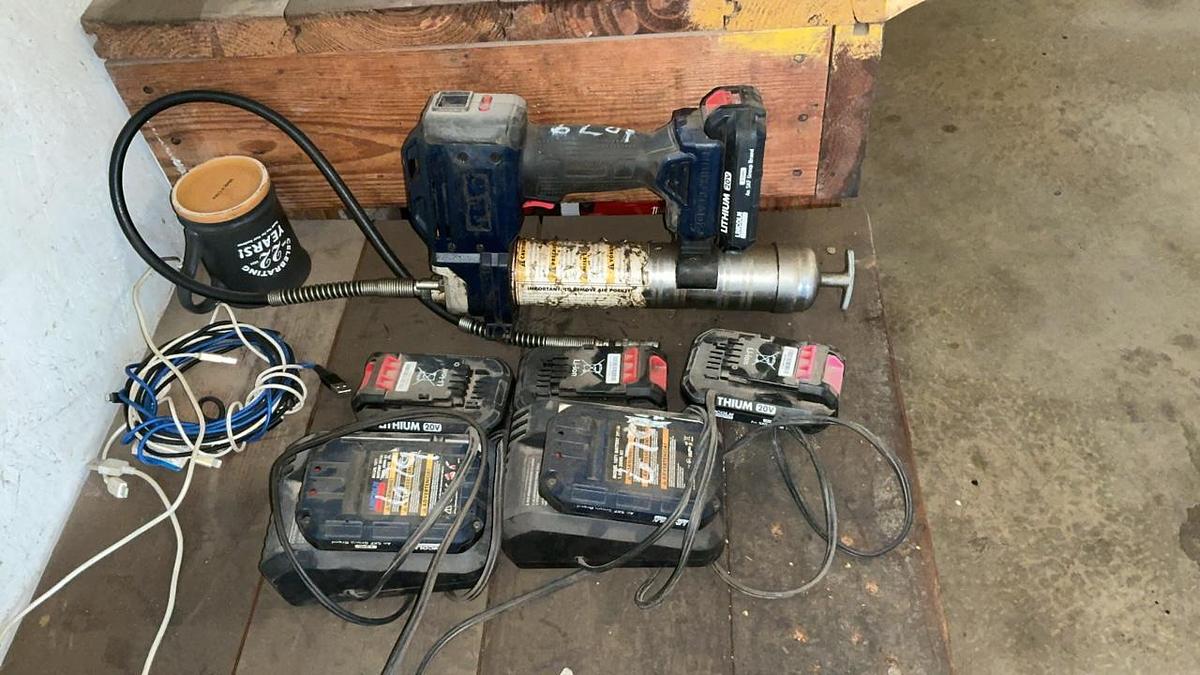 Used Lincoln Battery Grease Gun, Batteries, and Chargers