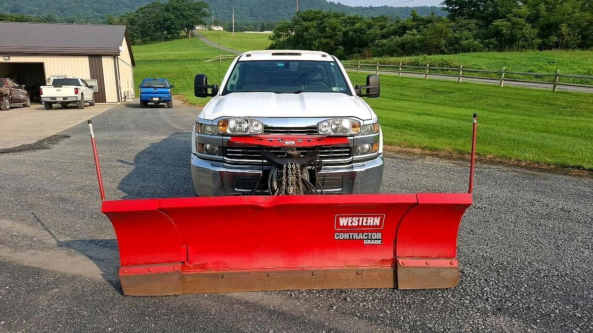 Used 2015 Chevrolet 2500 Flatbed Truck