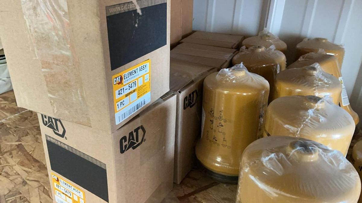 Used CAT Air and Oil/Fuel Filters