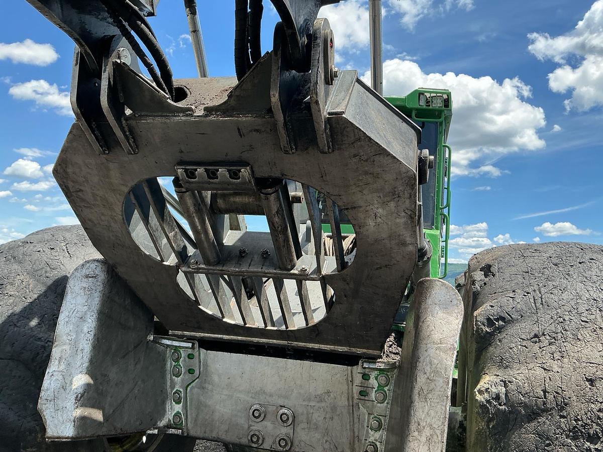 Used 2019 John Deere 848L Grapple Skidder