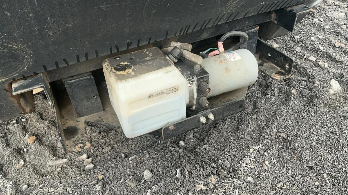 Used Dumper Dogg 5532000 Pickup Bed Insert