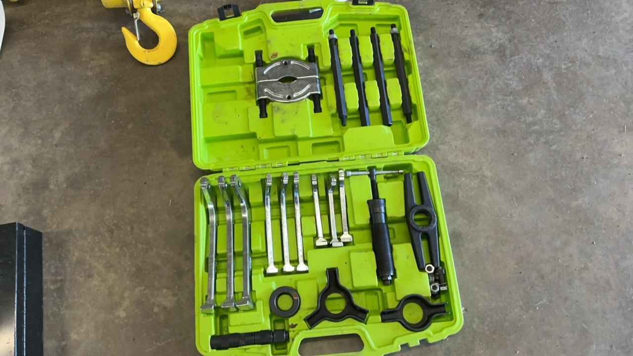 Used Jmac Puller Set