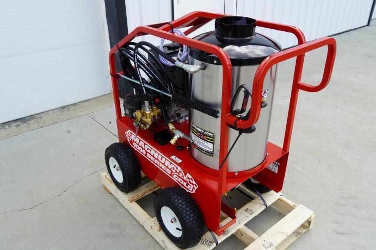 Used Magnum Gold 4000 Series Hot Water Pressure Washer
