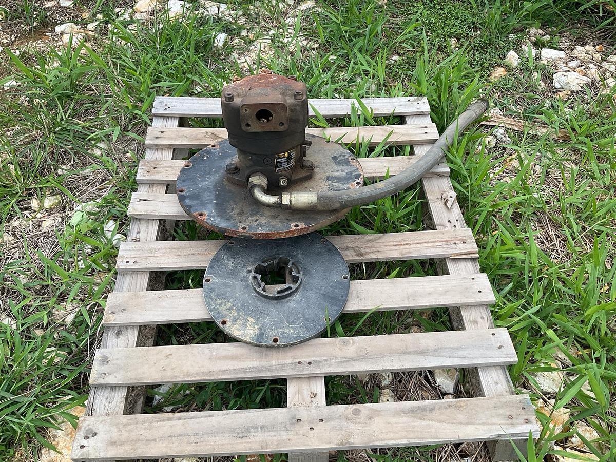 Used Hydraulic Pump