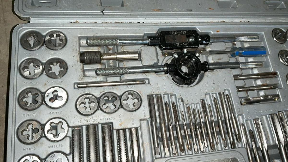 Used Tap & Die Set