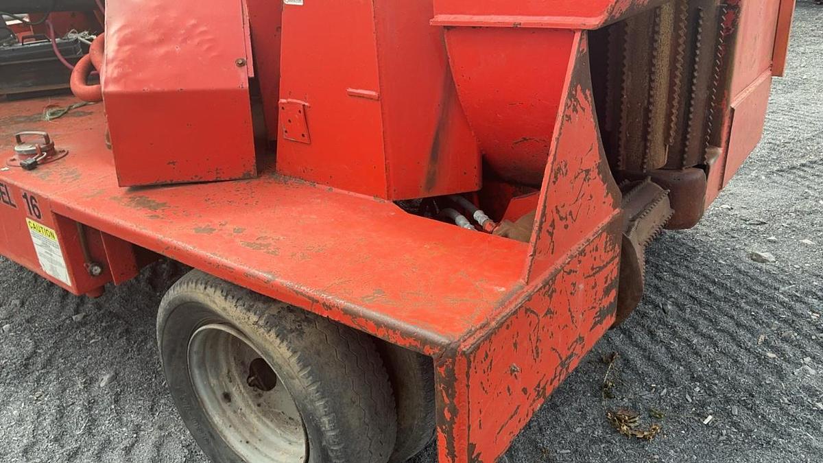 Used Morbark 16 Chipharvestor