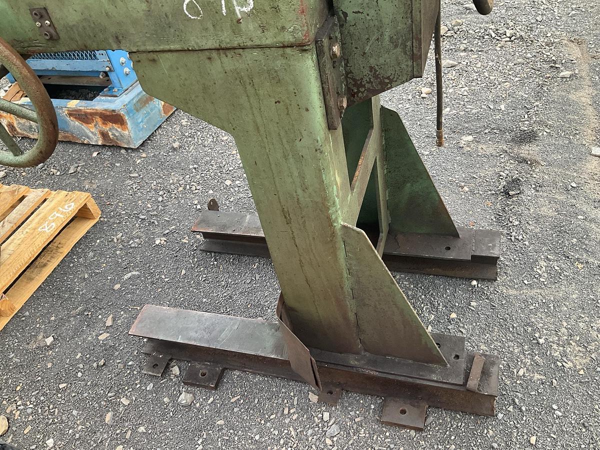 Used Hanchett Stretcher Roller