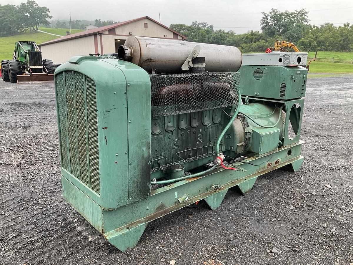 Used Detroit 671 100 KW Genset with Delco A.C. Y1-4634 Generator