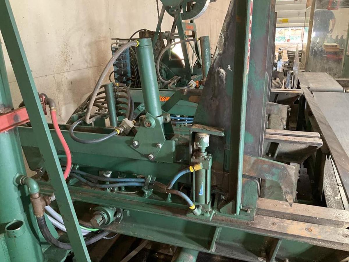 Used A Complete Circular Sawmill Cleereman 36