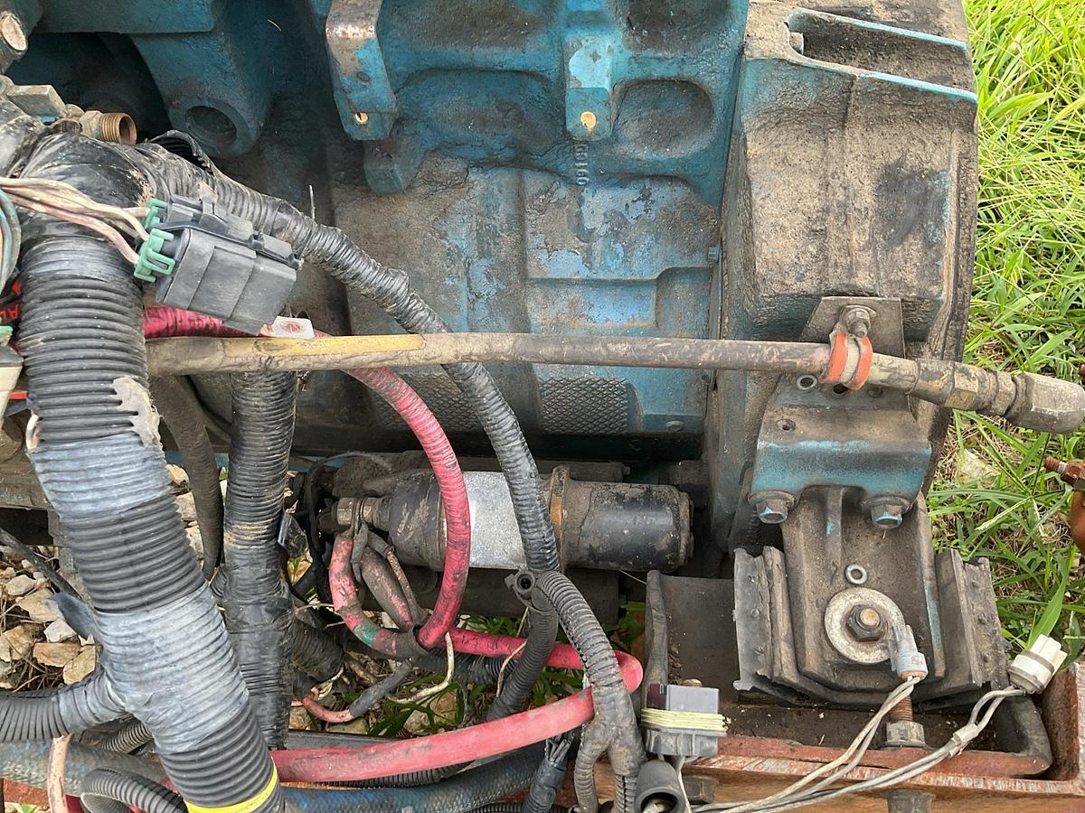 Used 1999 International DT466E Power Unit