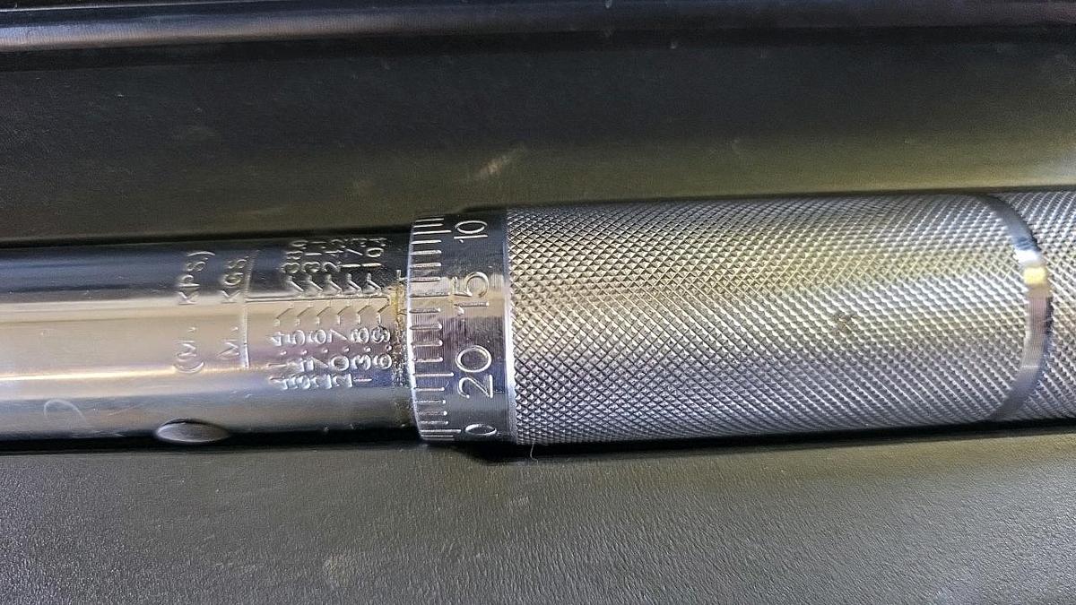 Used Pittsburgh Torque Wrenches