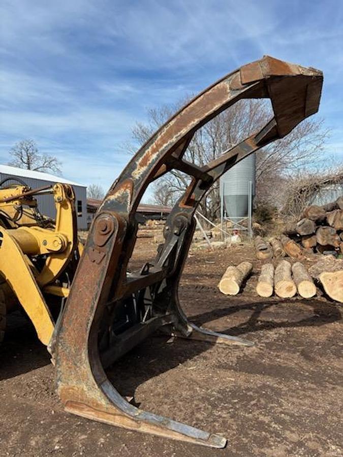 Used Wicker Log Grapple