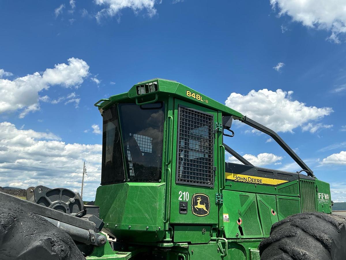Used 2019 John Deere 848L Grapple Skidder