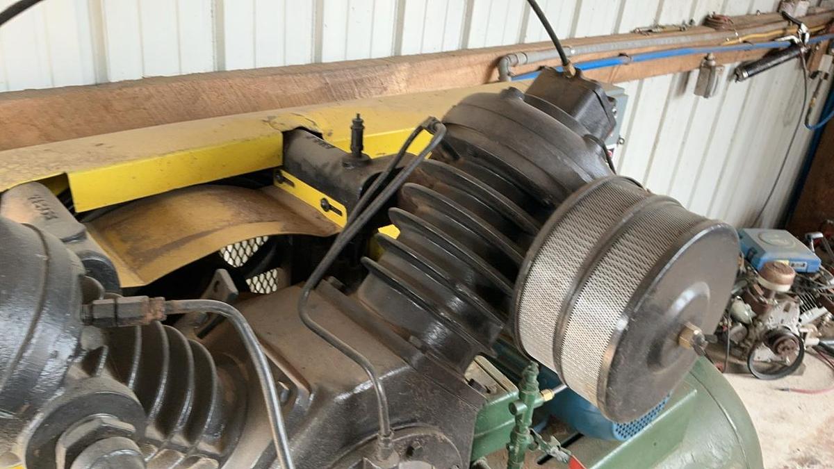 Used Ingersoll Rand 71T2-10E2 Air Compressor