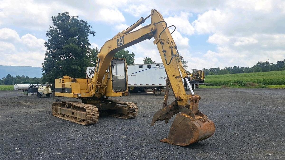 Used 1989 Caterpillar 211 Excavator