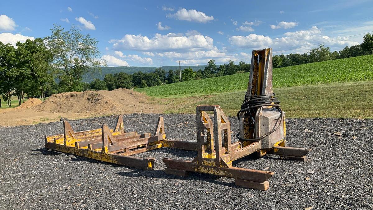 Used CSI 4400 Bucksaw
