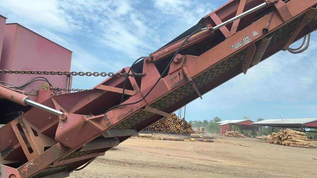 Used Morbark 4600 Grinder