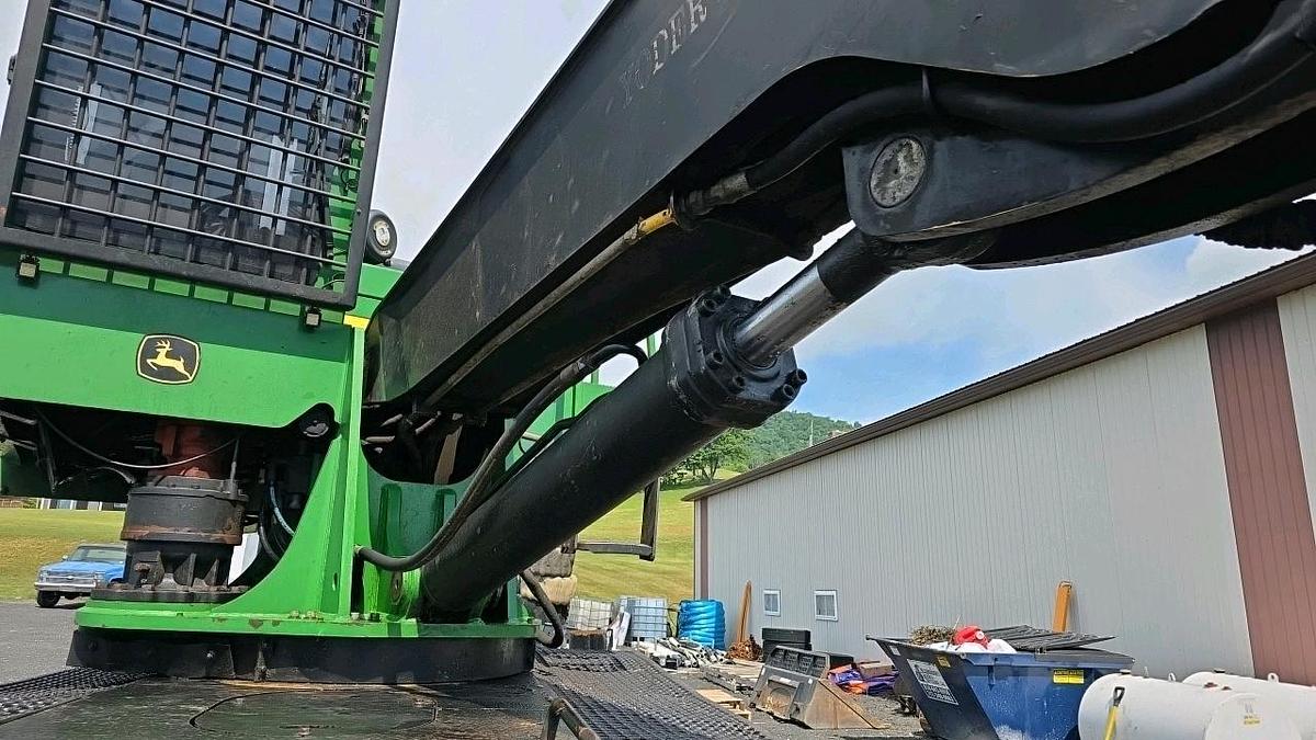 Used 2014 John Deere 437 Knuckleboom Loader