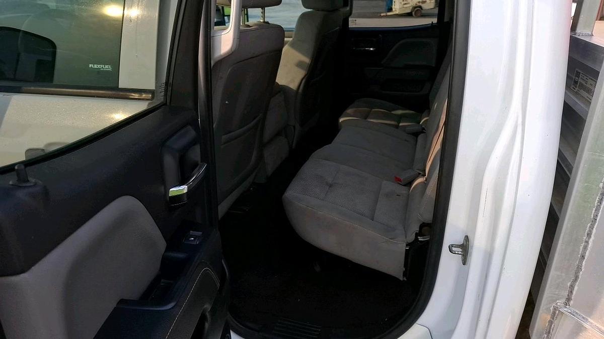 Used 2015 Chevrolet 2500 Flatbed Truck