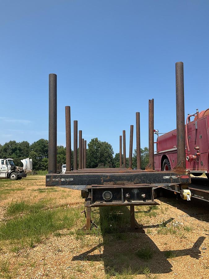 Used 1995 Savannah Log Trailer
