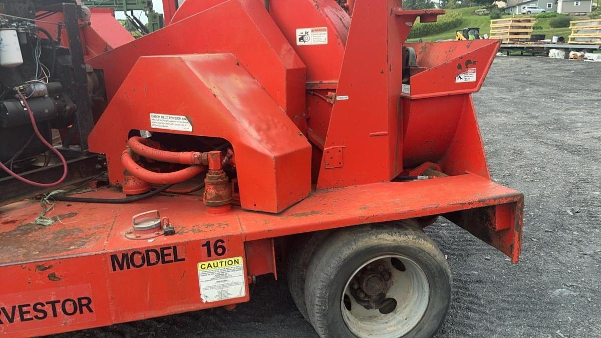 Used Morbark 16 Chipharvestor