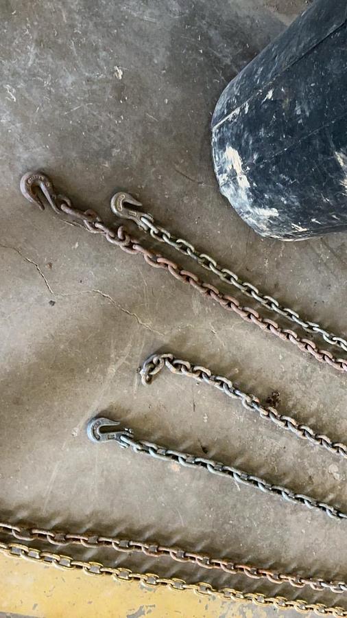 Used Assorted Chains