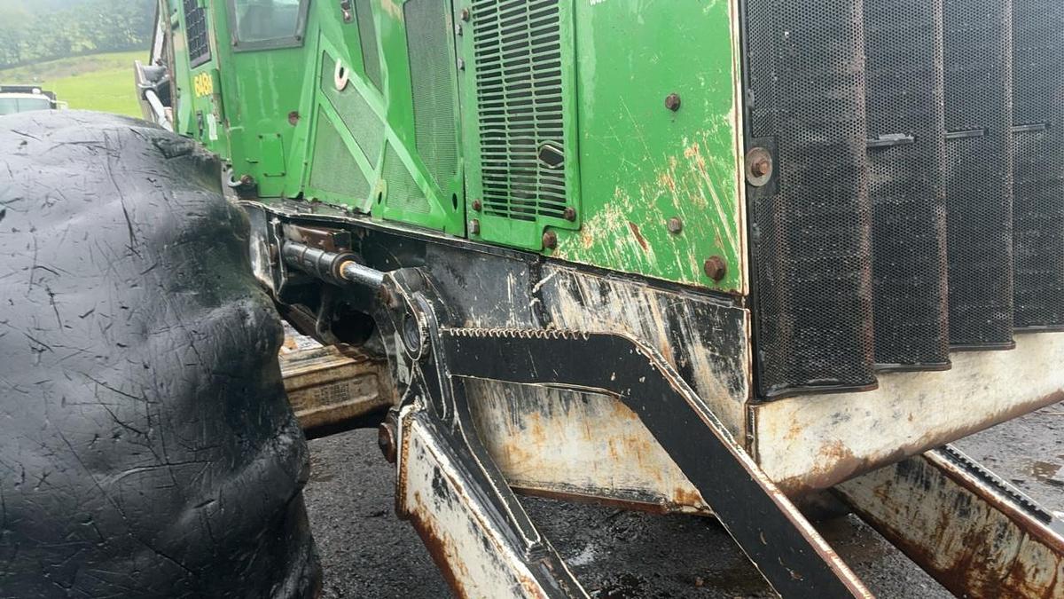 Used 2014 John Deere 648H Grapple Skidder