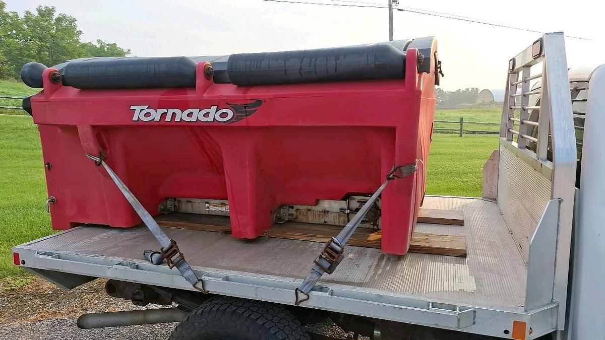 Used 2015 Chevrolet 2500 Flatbed Truck