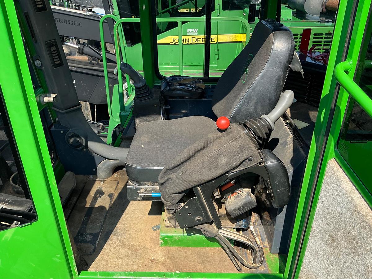 Used 2019 John Deere 437E Knuckleboom