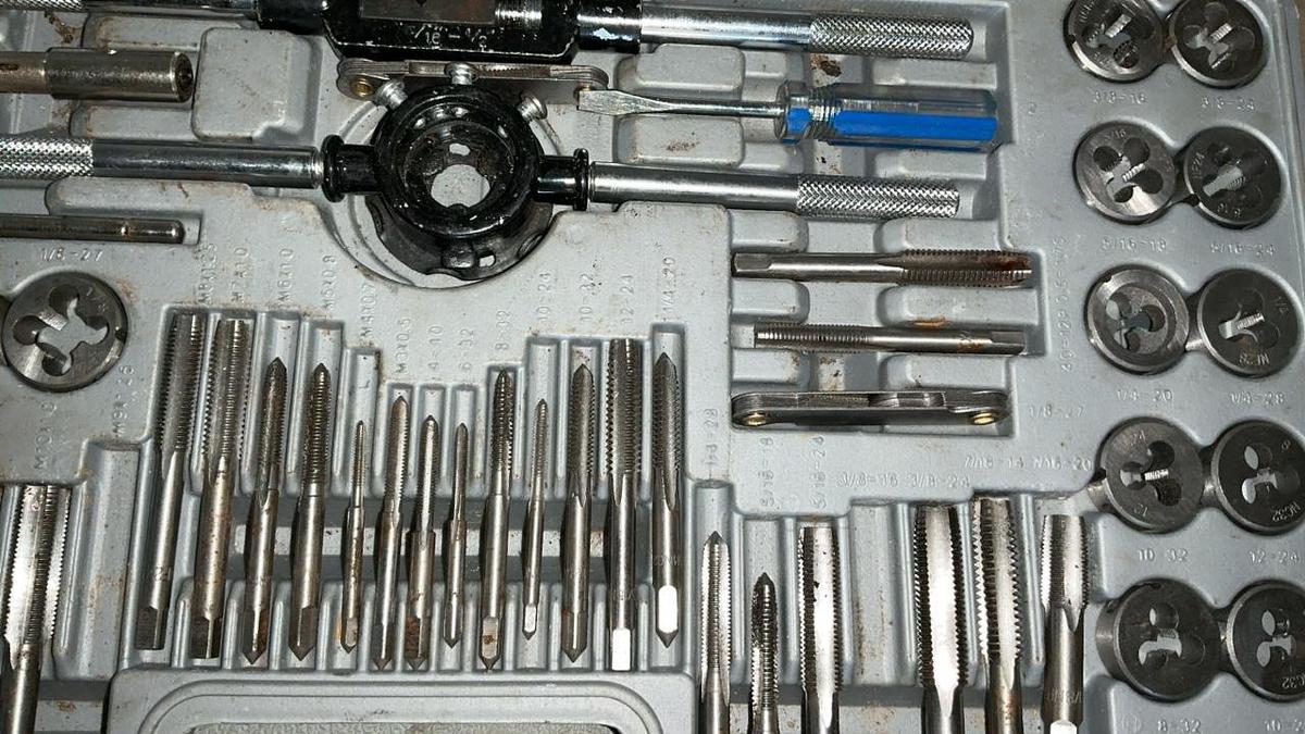 Used Tap & Die Set