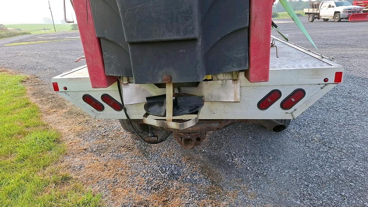 Used 2015 Chevrolet 2500 Flatbed Truck