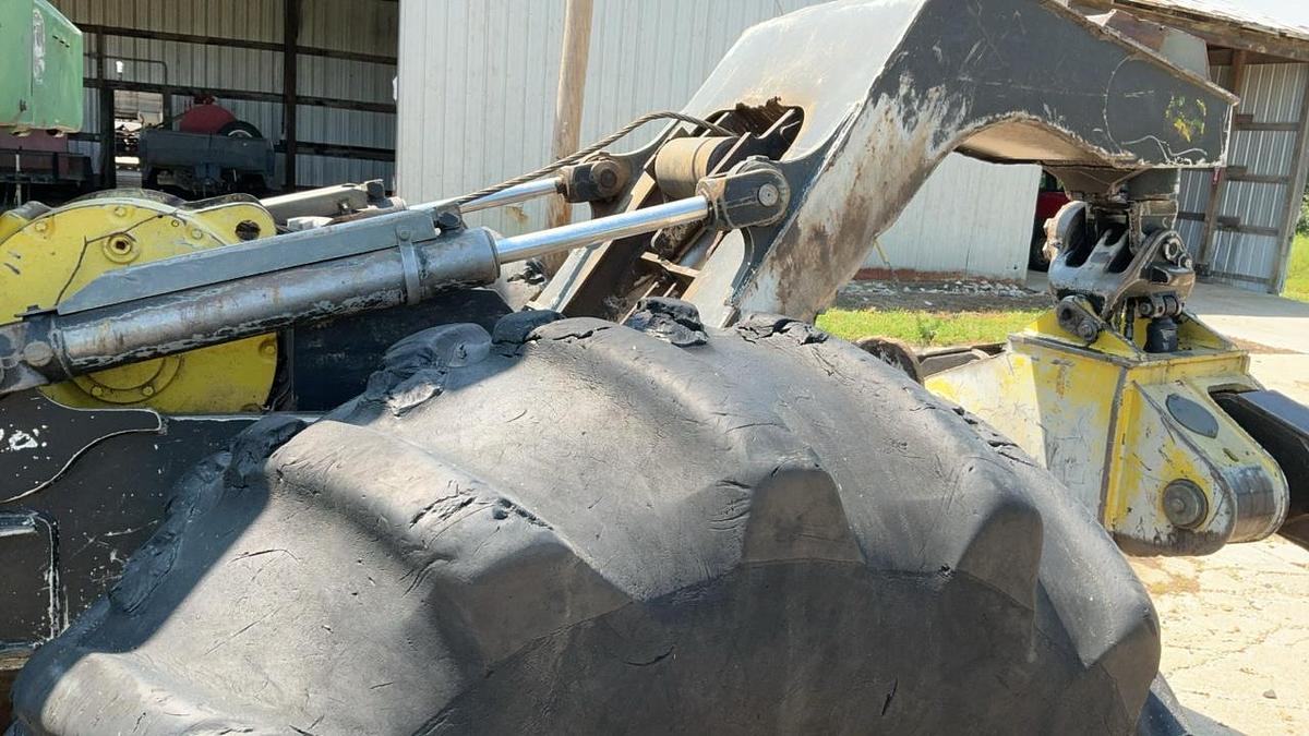 Used 2010 John Deere 548GIII Grapple Skidder